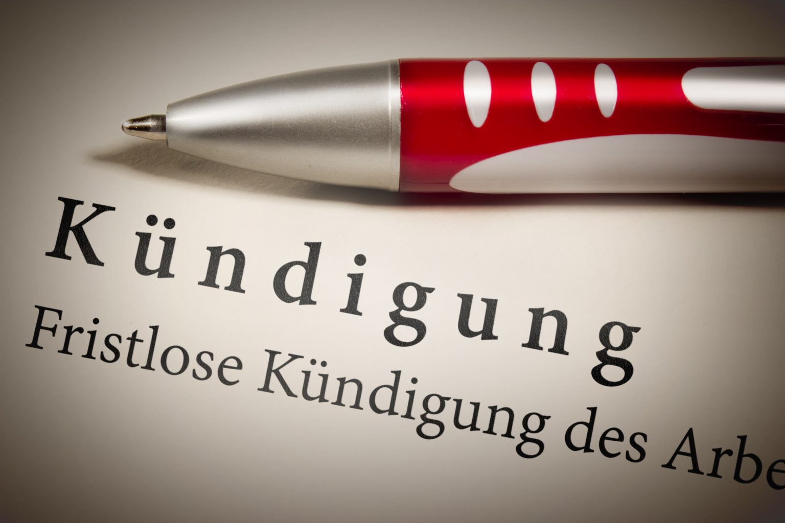 Fristlose Kündigung: Lohnt Sich Die Kündigungsschutzklage?